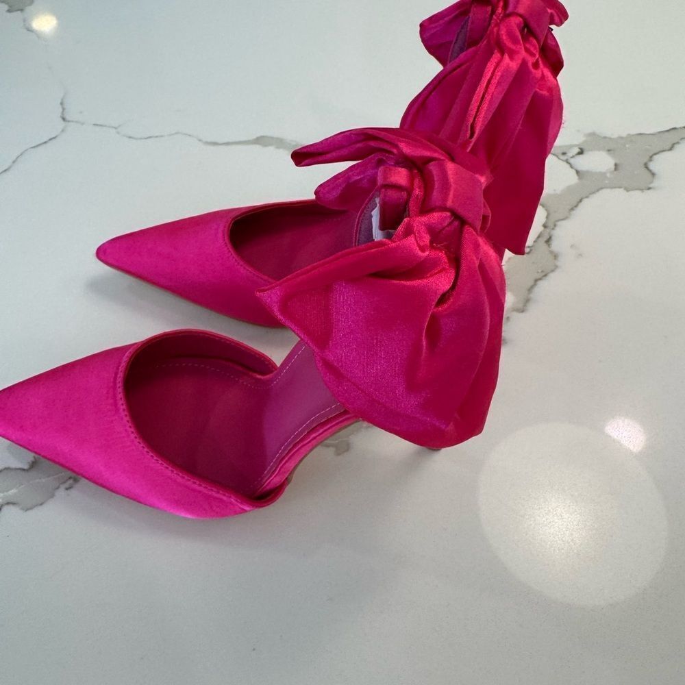Pink Bow Heels - Picture 2 of 7